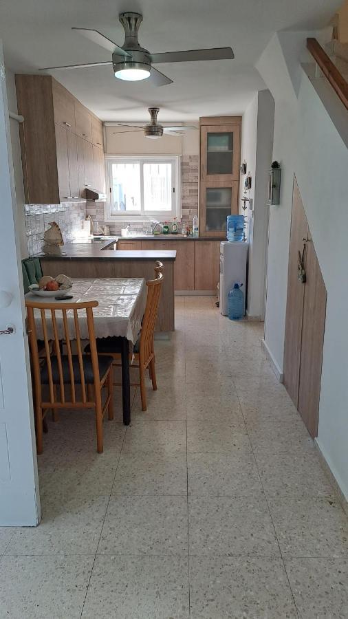 Relaxing Seaside Manors Apartment Larnaca Exterior photo