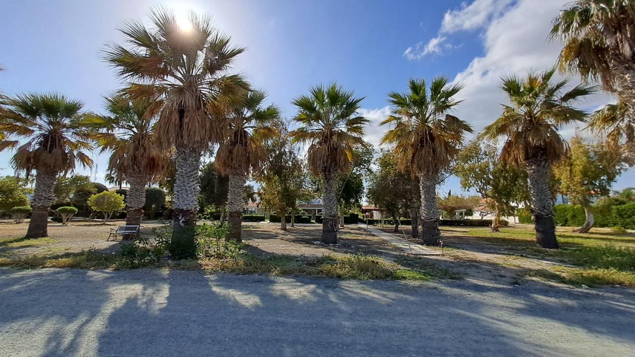 Relaxing Seaside Manors Apartment Larnaca Exterior photo